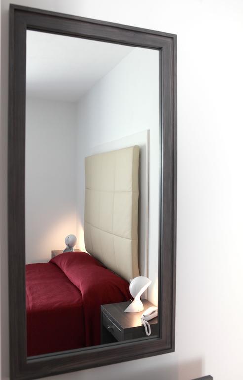 Brezza Di Grecale Aparthotel Trapani Phòng bức ảnh