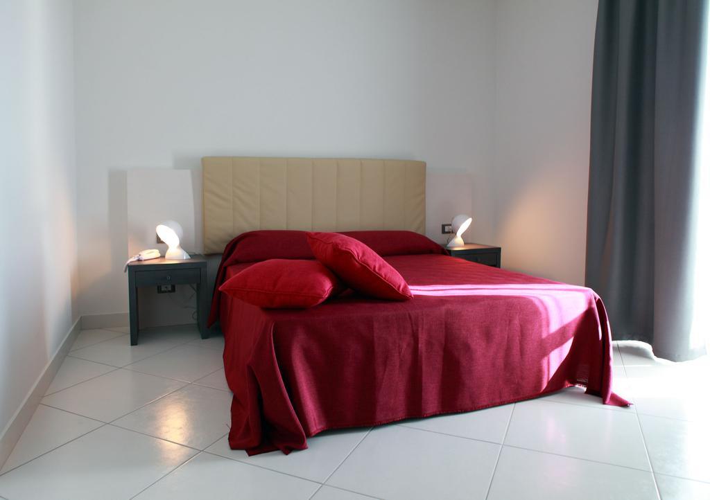 Brezza Di Grecale Aparthotel Trapani Phòng bức ảnh