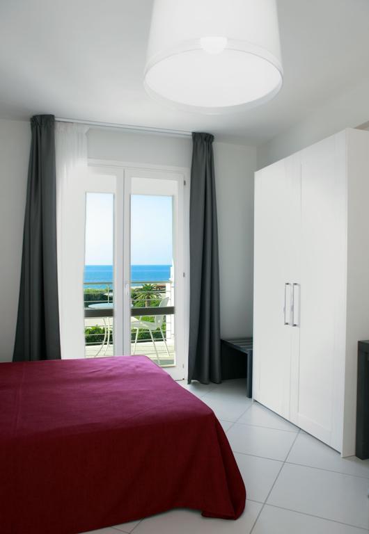 Brezza Di Grecale Aparthotel Trapani Phòng bức ảnh