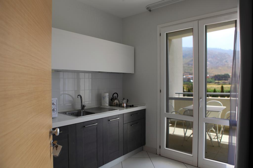 Brezza Di Grecale Aparthotel Trapani Ngoại thất bức ảnh
